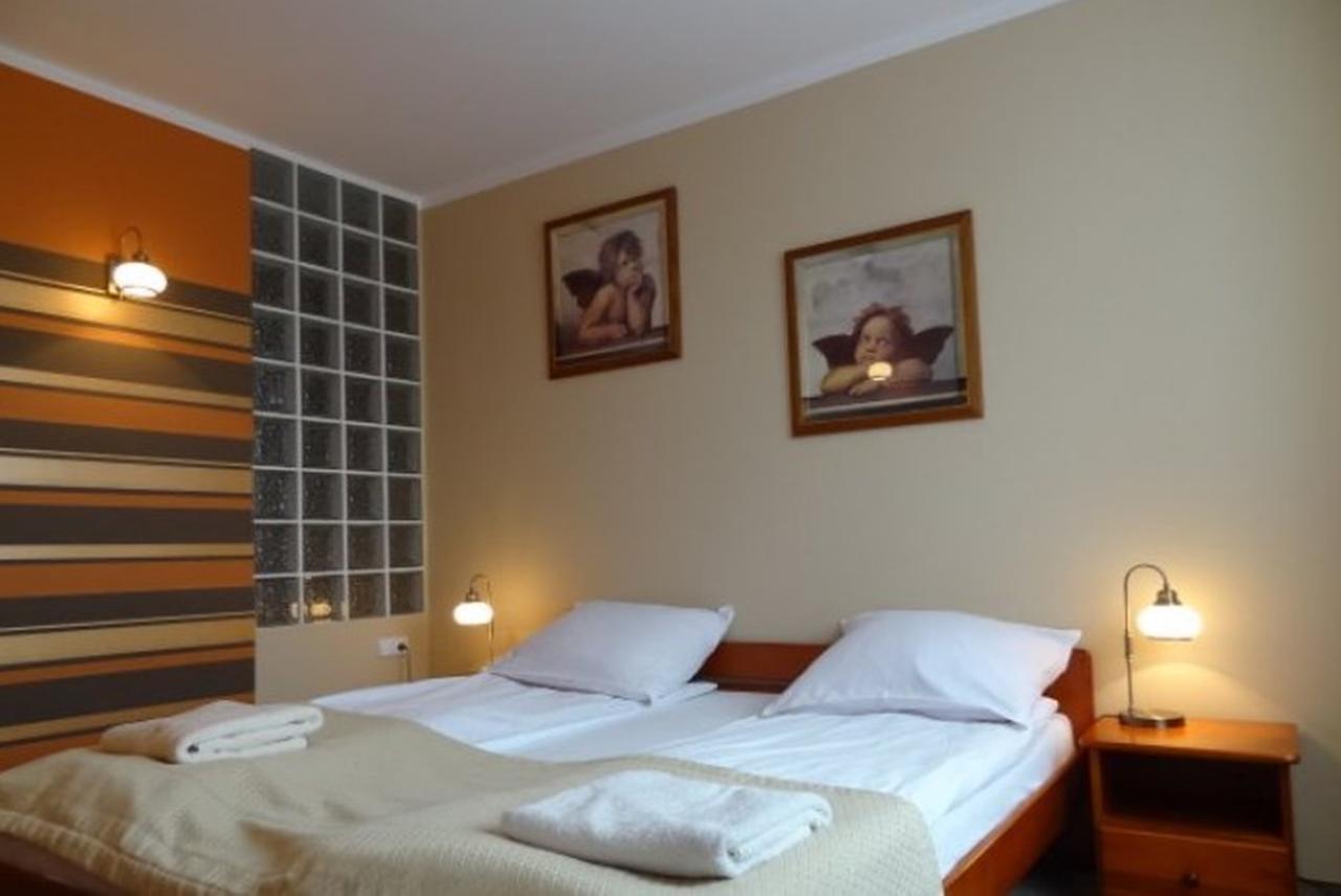 Hotel Restauracja Cukropol Gostyń Camera foto